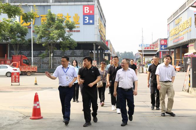 【中心動態】國家林業和草原局發改司副司長李玉印一行蒞臨我中心調研指導