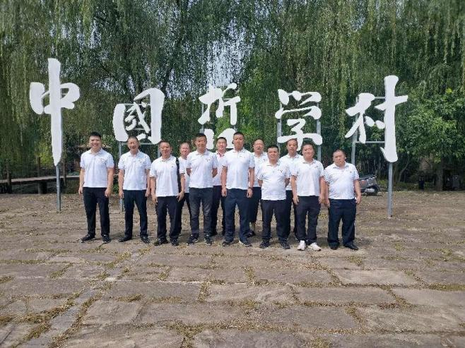 【黨群活動】創先爭優立黨風 共為黨旗添色彩