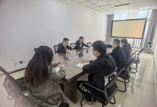 【中心動態】局紀委書記、工會主席房志明一行到物流公司調研青年工作開展情況